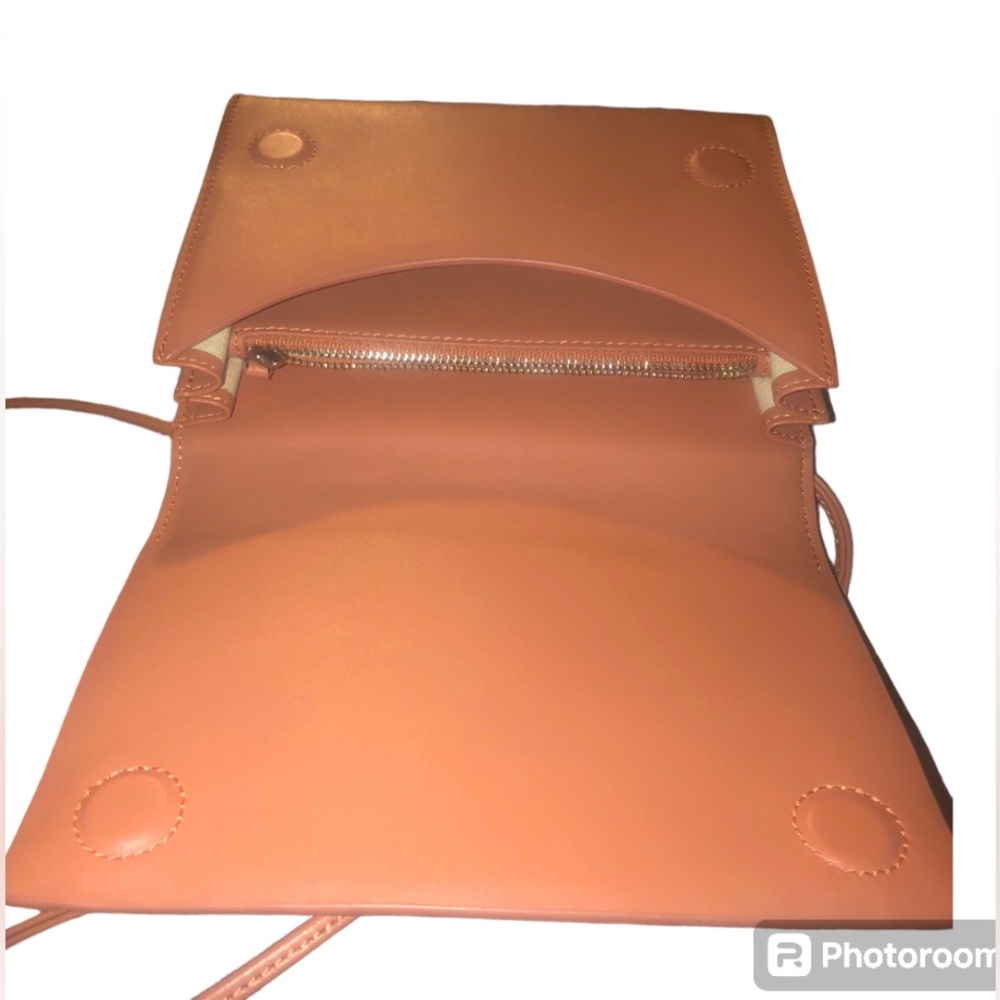 BAGGU Terracotta Compact Purse EUC Never Worn - Picture 13 of 13